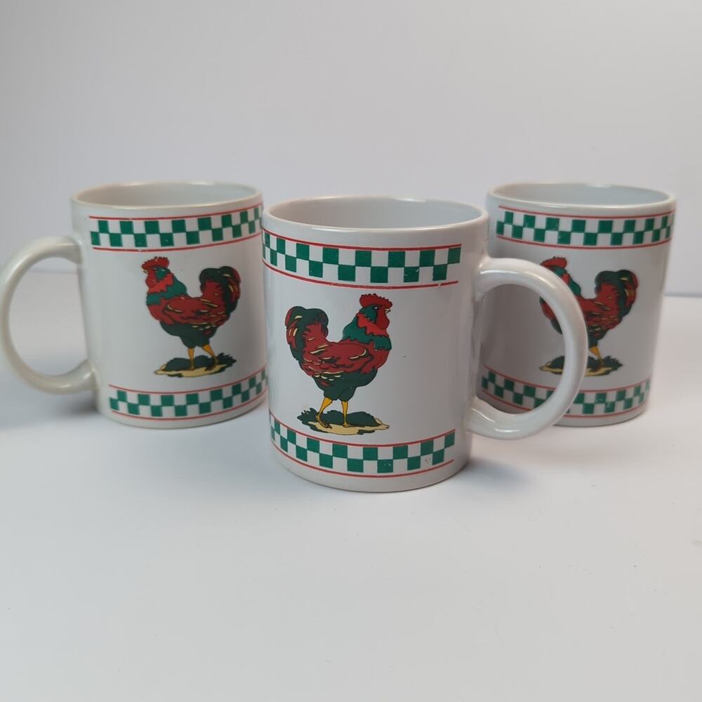 Vintage Farmhouse Rooster Coffee Mug Set White Cups Green Checkered Border - Picture 3 of 11